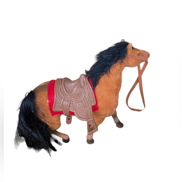 Toy Plastic Flocked Coated Felt 2 Horses and 2 Foals and Accessories - Picture 6 of 15